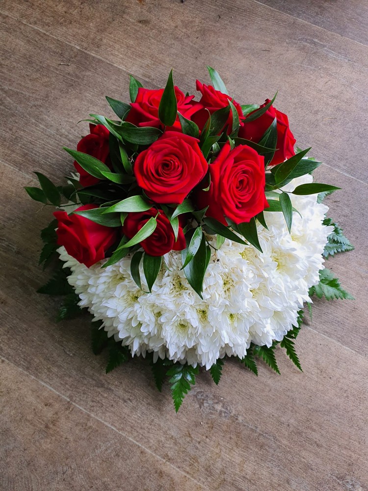Posy pad with red rose spray