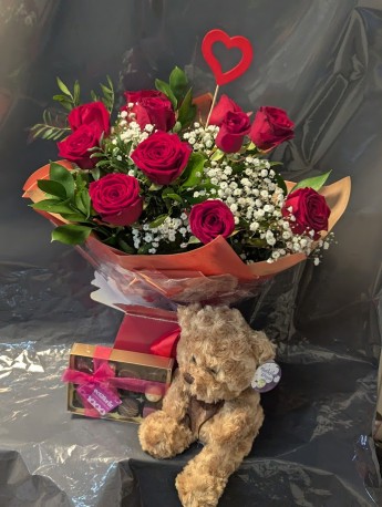 rose bouquet with teddy & chocs