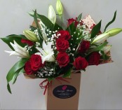 12 roses & white lilies